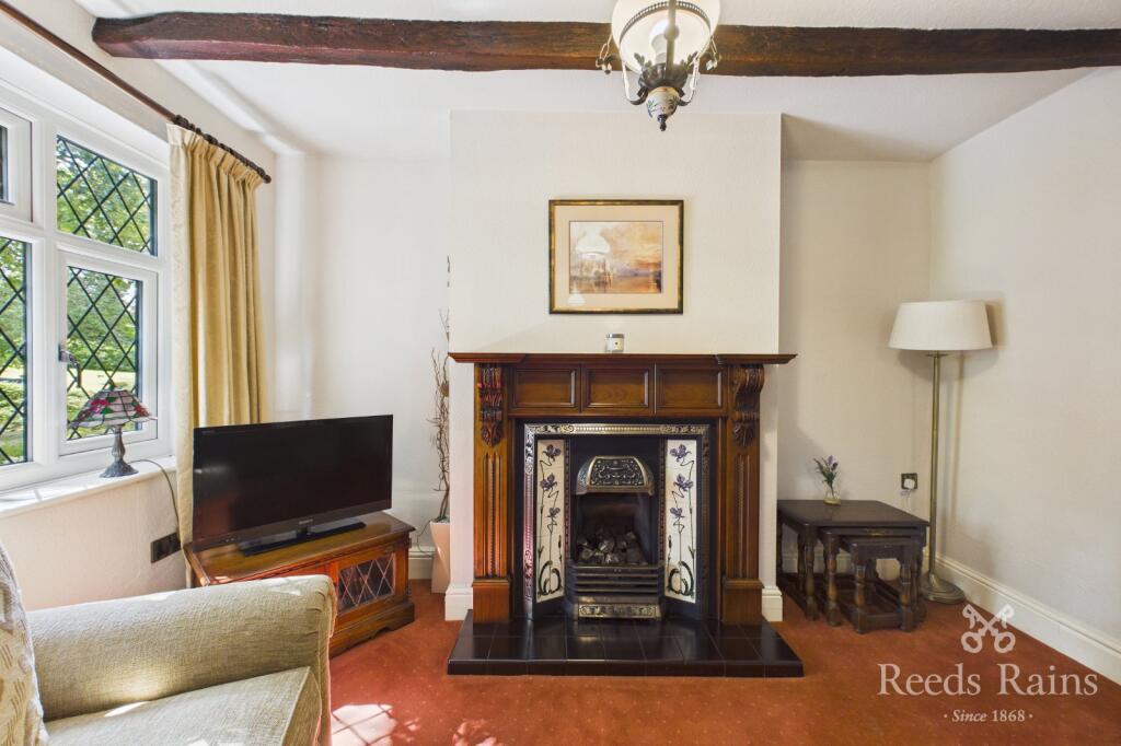 House in Stockport, Greater Manchester - View 5