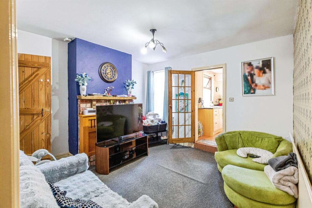Oakley Street, Kettering - View 2