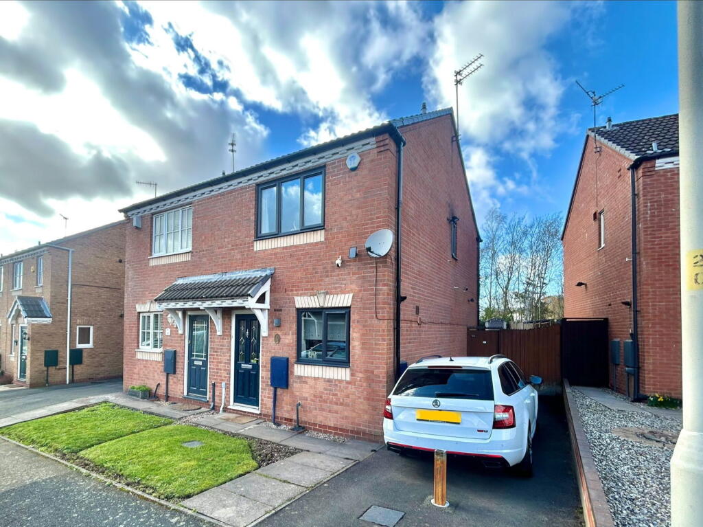 2-bed semi-detached on Richborough Drive, Dudley, £205,000