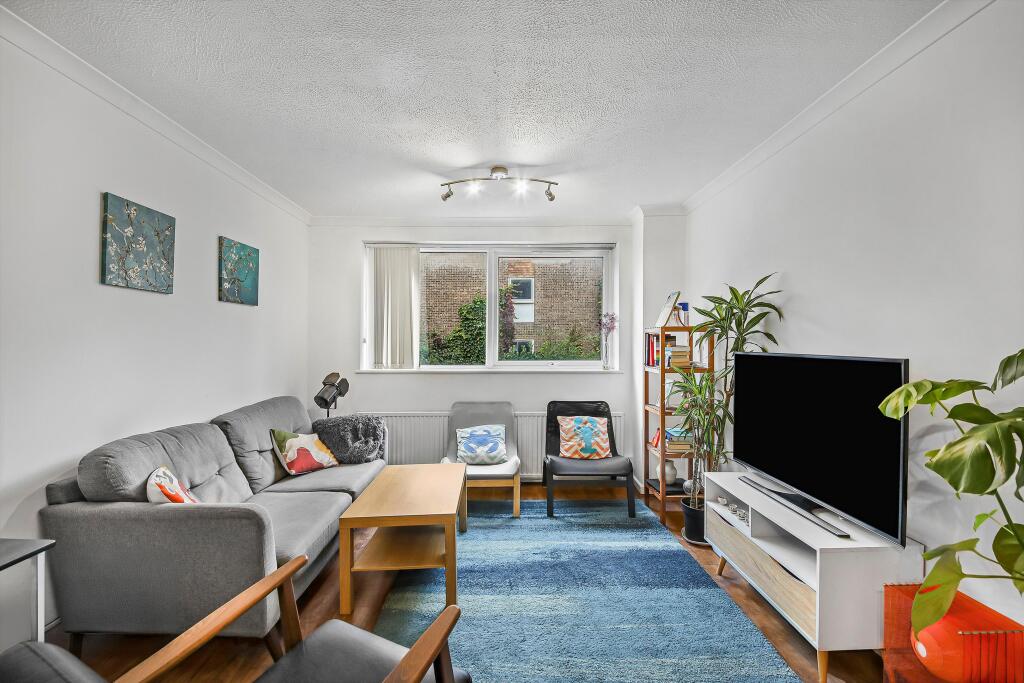 Main image of property: Capstan Square, London, E14