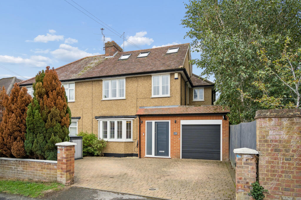 Main image of property: Oak Tree Avenue, Marlow, SL7