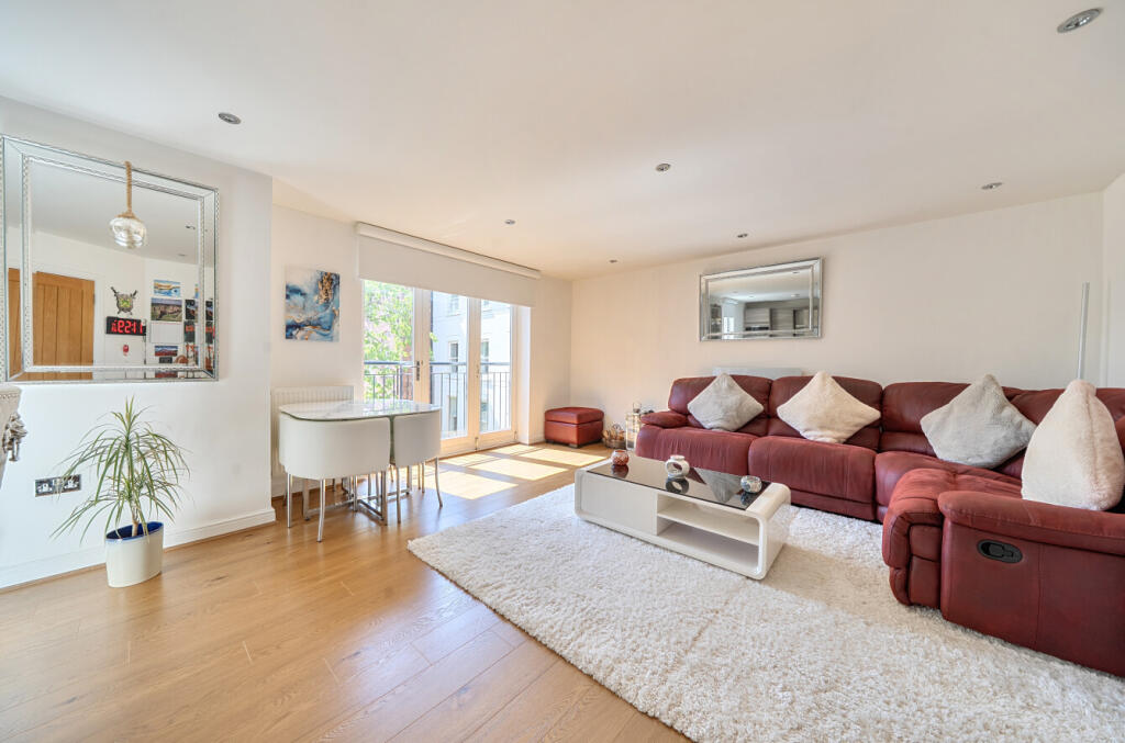 Apartment in Chester, City of Chester - View 4