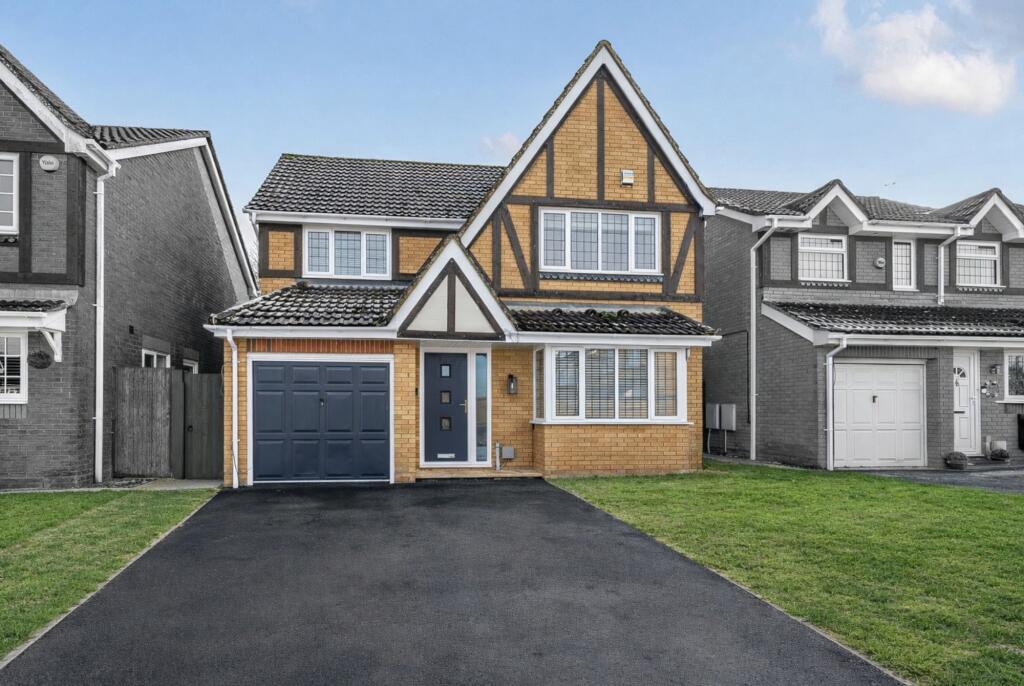 Main image of property: Mayfield Ridge, Hatch Warren, RG22