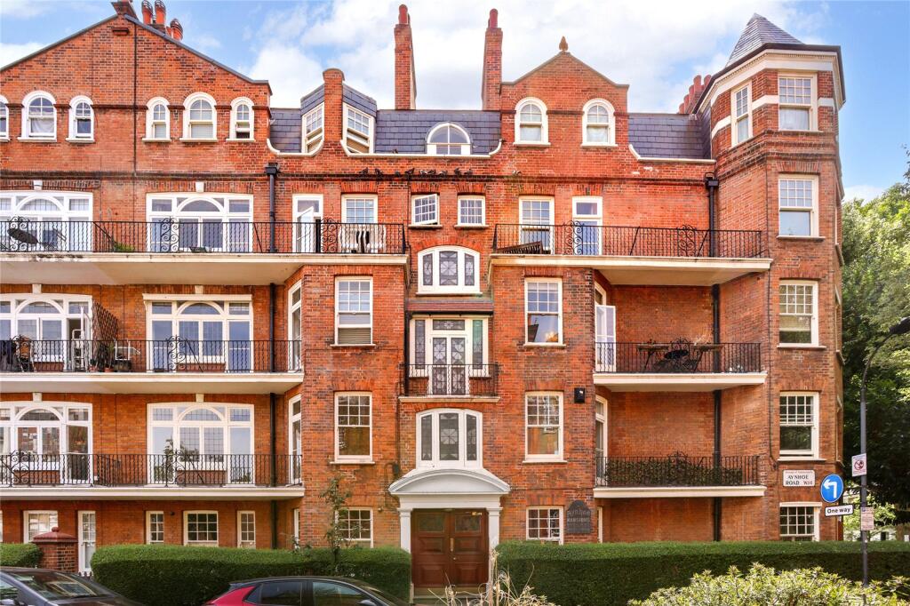 Main image of property: Aynhoe Mansions, Aynhoe Road, London, W14