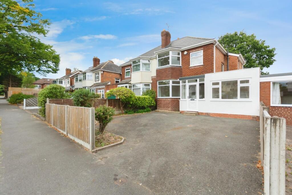 Main image of property: Ulleries Road, Solihull B92 8DS