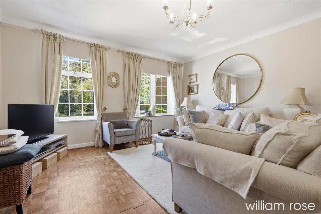 House in London - View 2