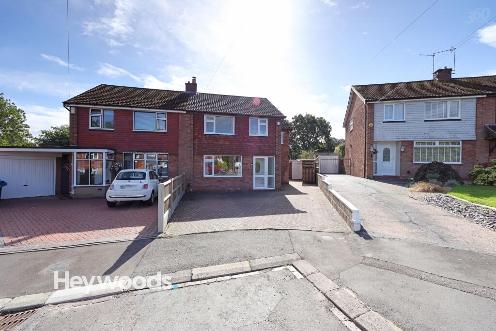 House in Stoke-on-Trent - View 5