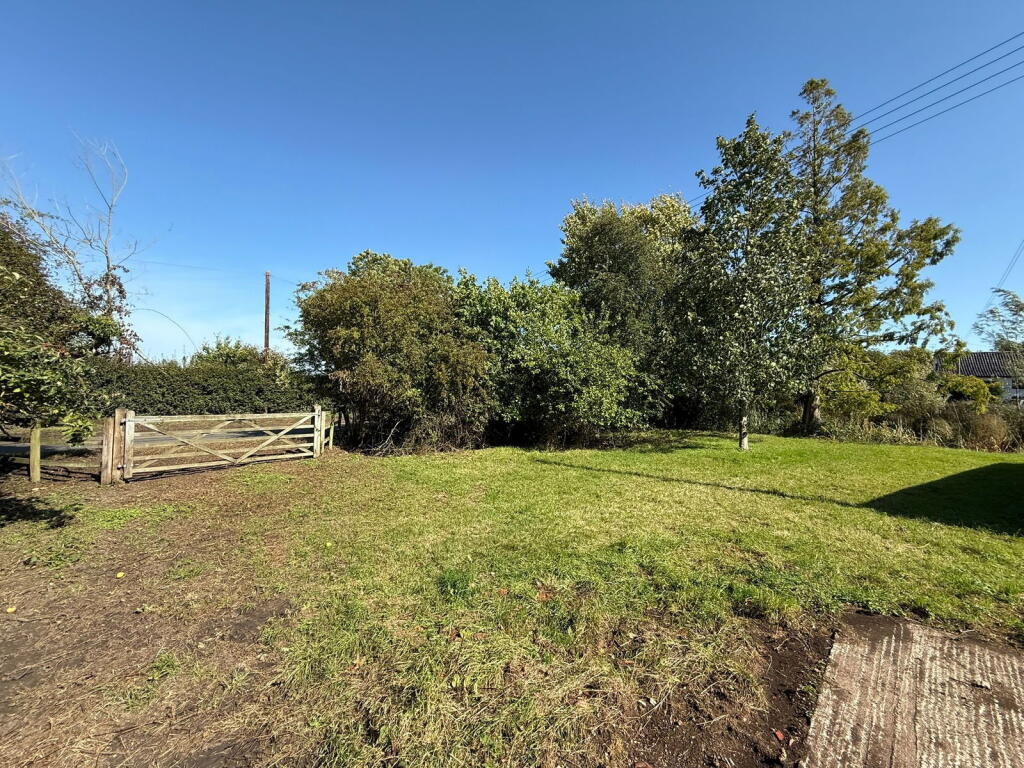 Stradbroke, Suffolk photo 3