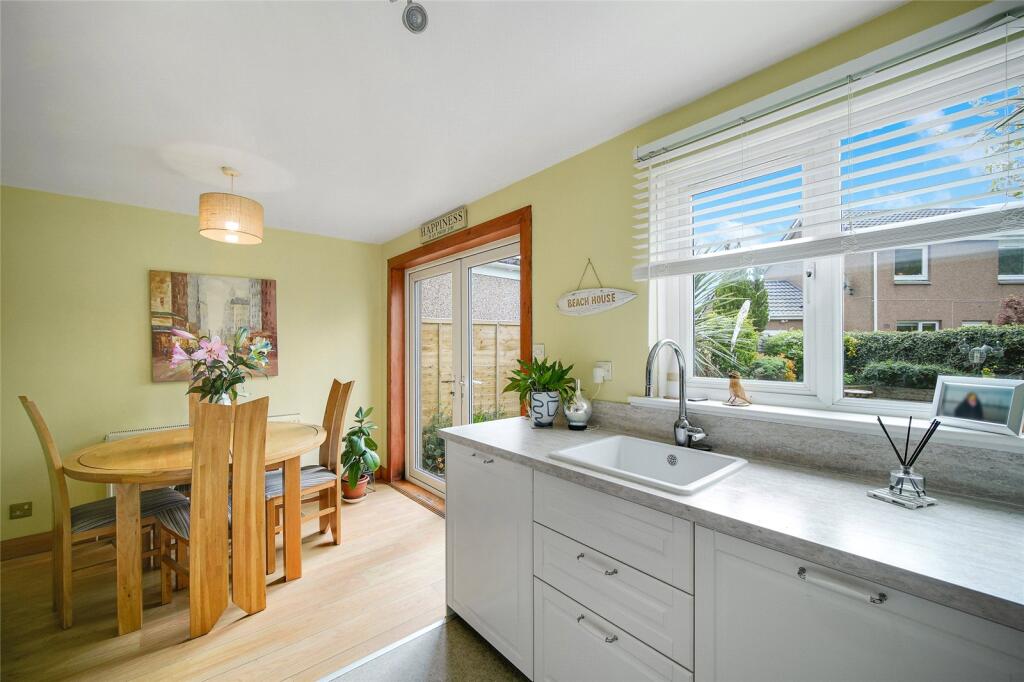 House in Kirkcaldy - More