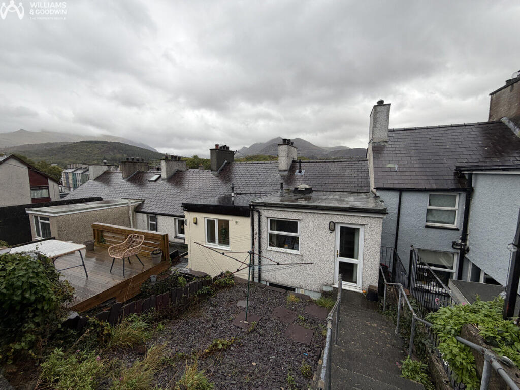 Tabernacle Terrace, Bethesda, Gwynedd, LL57 photo 2