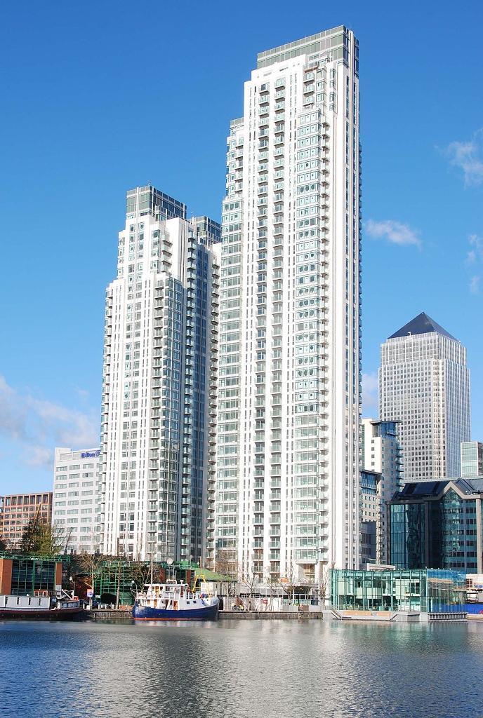 Main image of property: Pan Peninsula East, Pan Peninsula Square, South Quay, Canary Wharf, London, E14 9HG