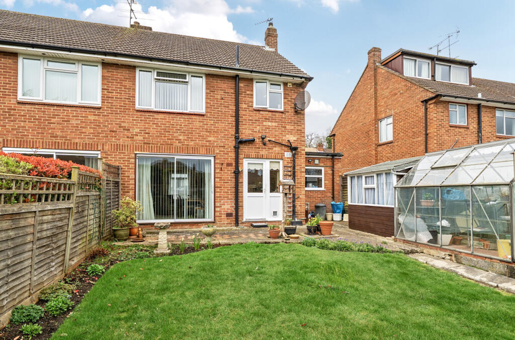 House in Reading, Lower Earley, Earley - View 2