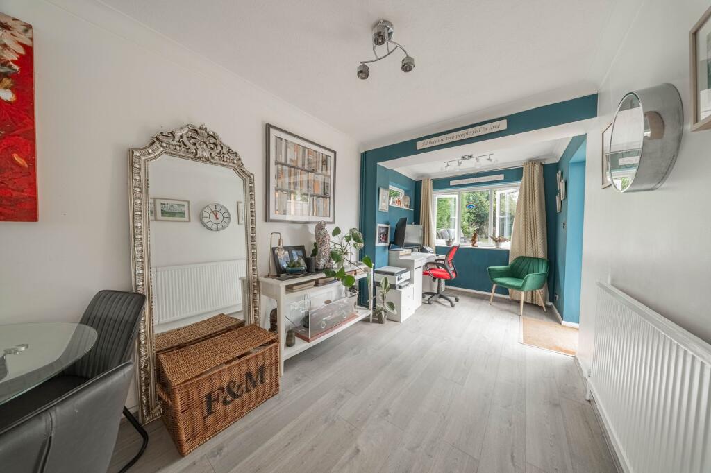House in Haywards Heath - More
