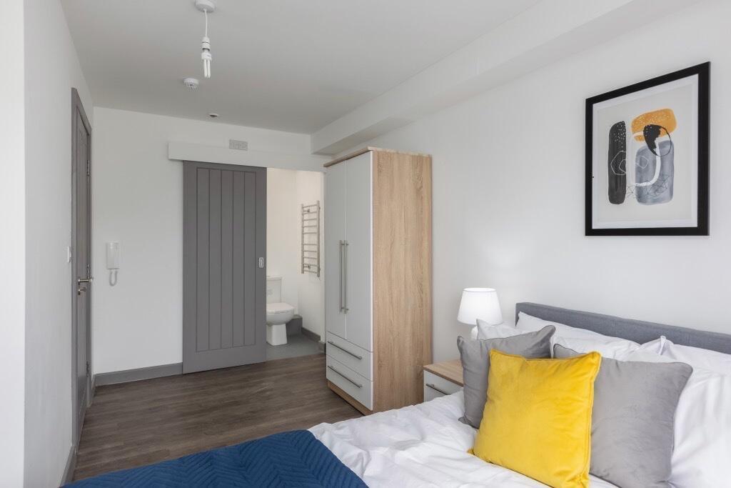 Apartment in Moreton, Liverpool City Region - View 2