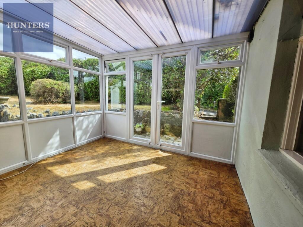 House in Brynmenyn, Ynysawdre - More