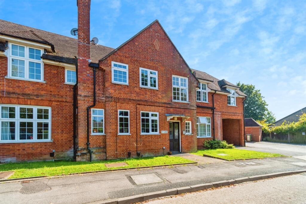 Main image of property: Seagarth Lane, SO16