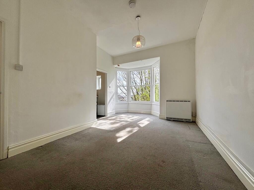 Apartment in Bristol, Cliftonwood, Spike Island - View 3