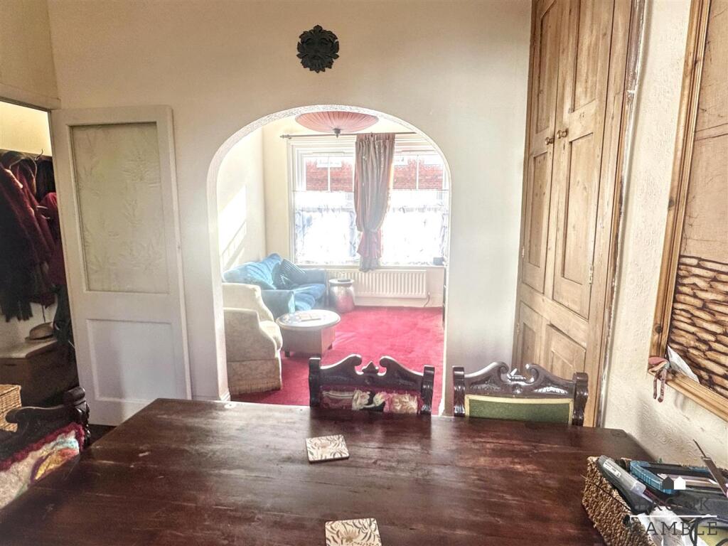 House in Eastbourne, East Sussex - View 4
