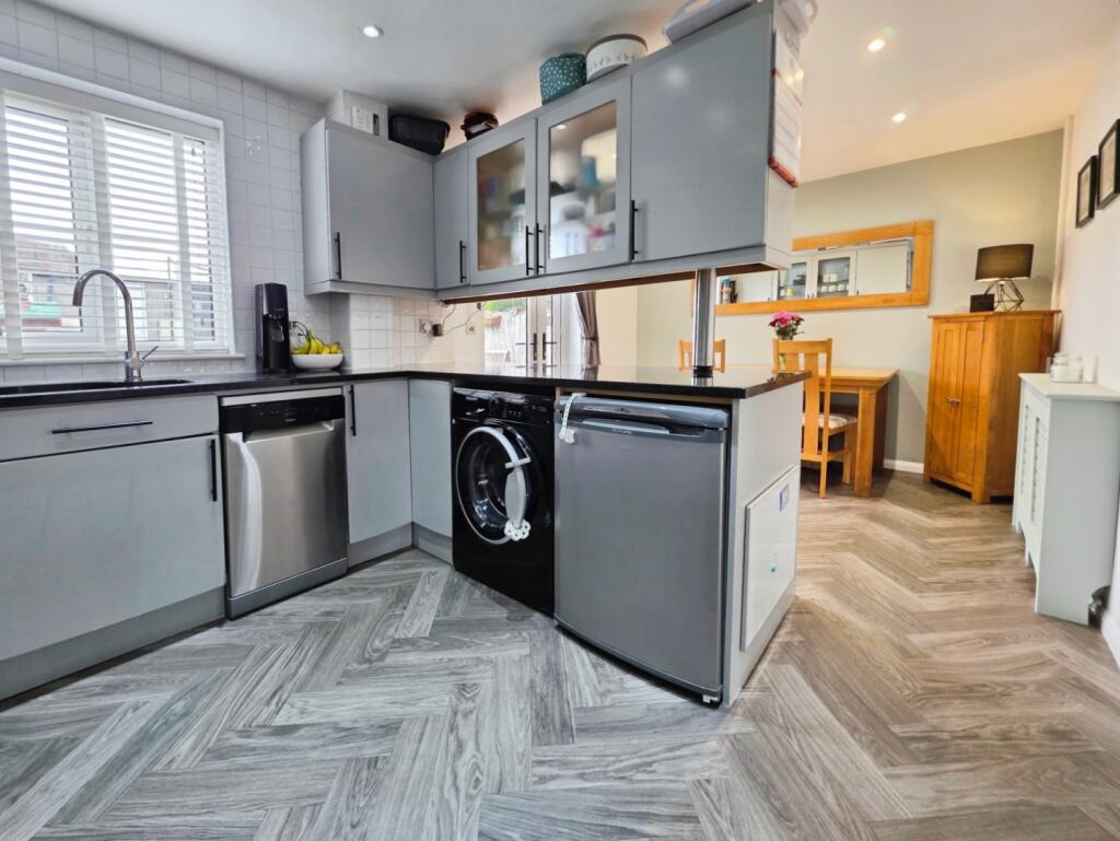 Broadfield Road, Eastington, Stonehouse - View 4