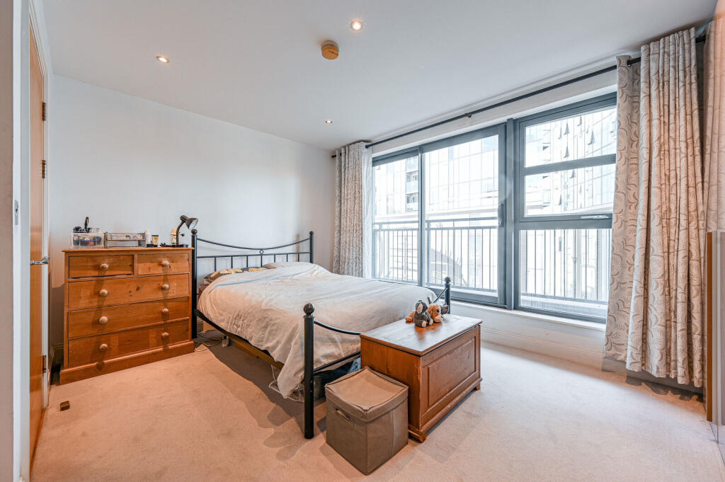 Apartment in London - View 4