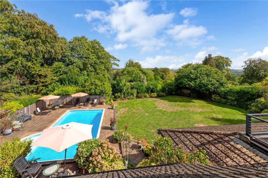 House in Winchester, Hampshire - View 3