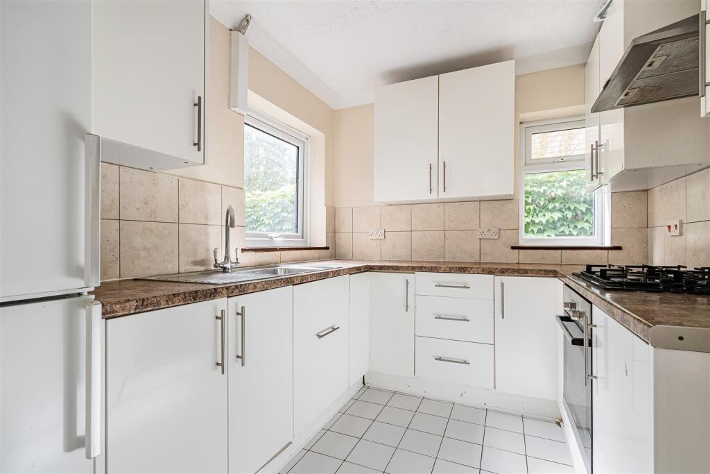 House in Cambridge, Romsey - View 2