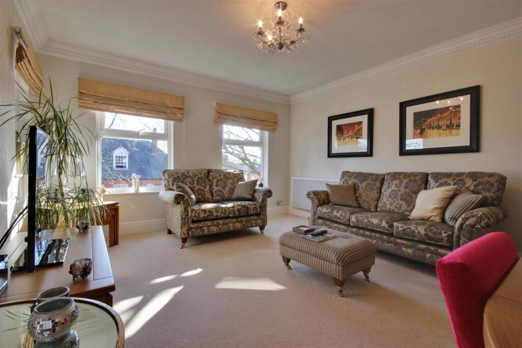 Grayburn Court, Beverley photo 2