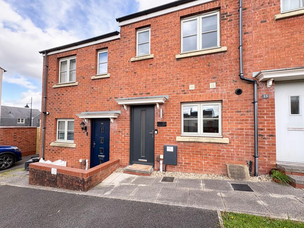 Main image of property: Llandarcy, Neath, SA10