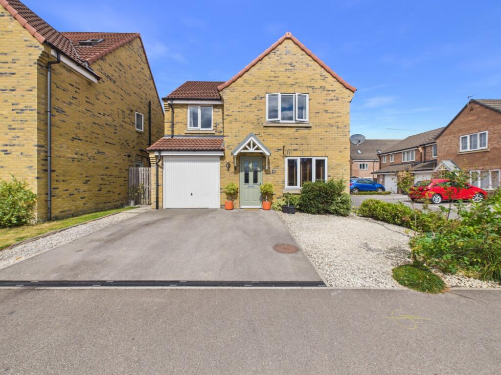 Main image of property: Chartwell Gardens, Kingswood, HU7 3FB