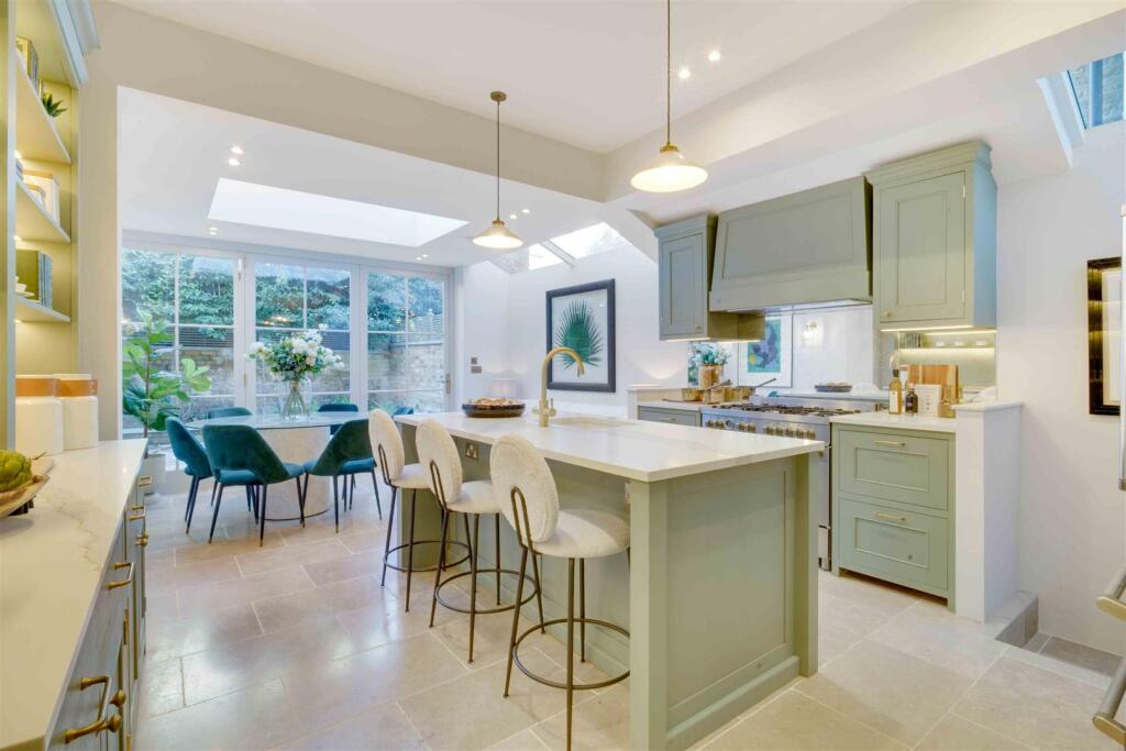 Main image of property: Oakbury Road, London