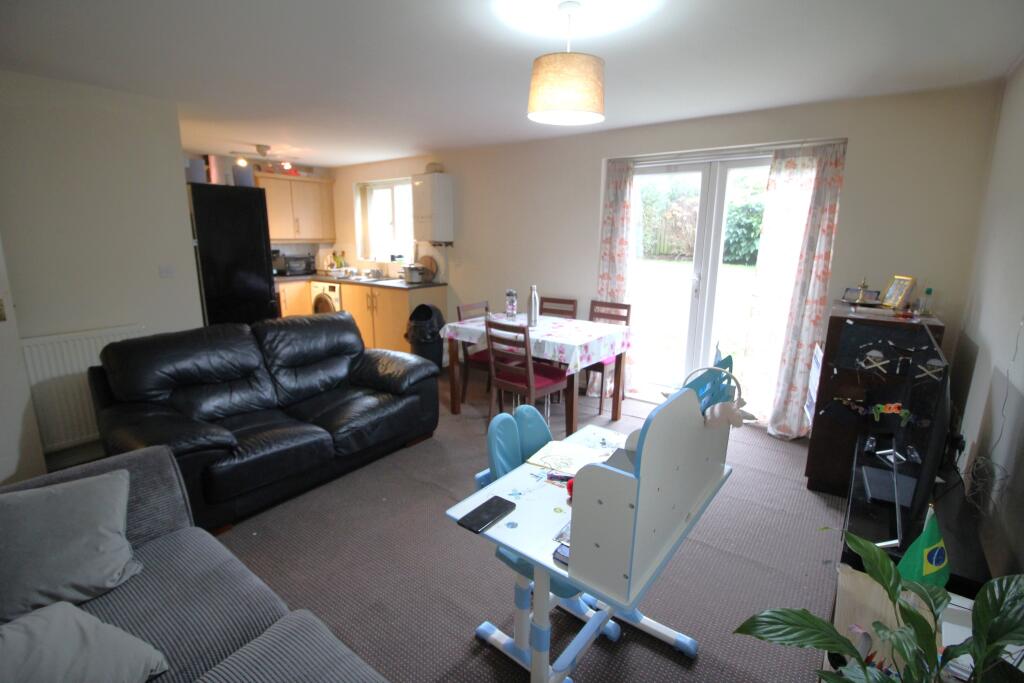 Broadoaks, Bury, BL9 photo 3