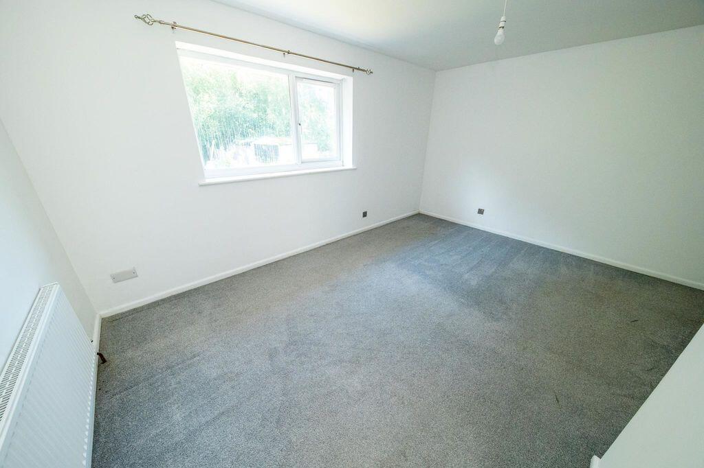 Shaftesbury Avenue, Purbrook - More
