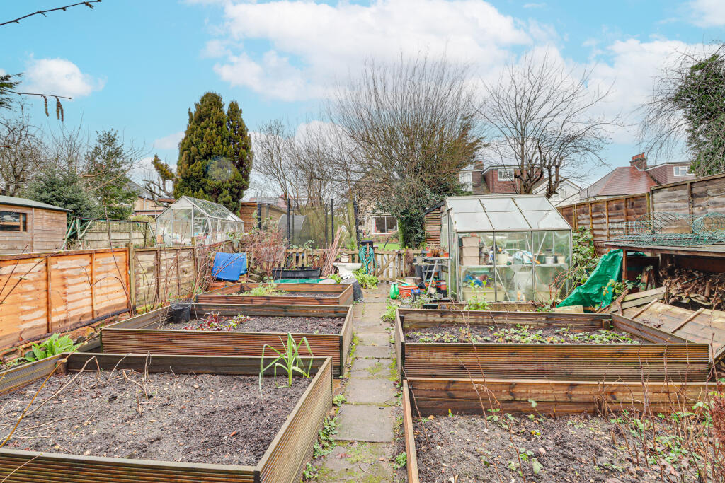 Additional image 23 of Green Lane, St Albans, AL3