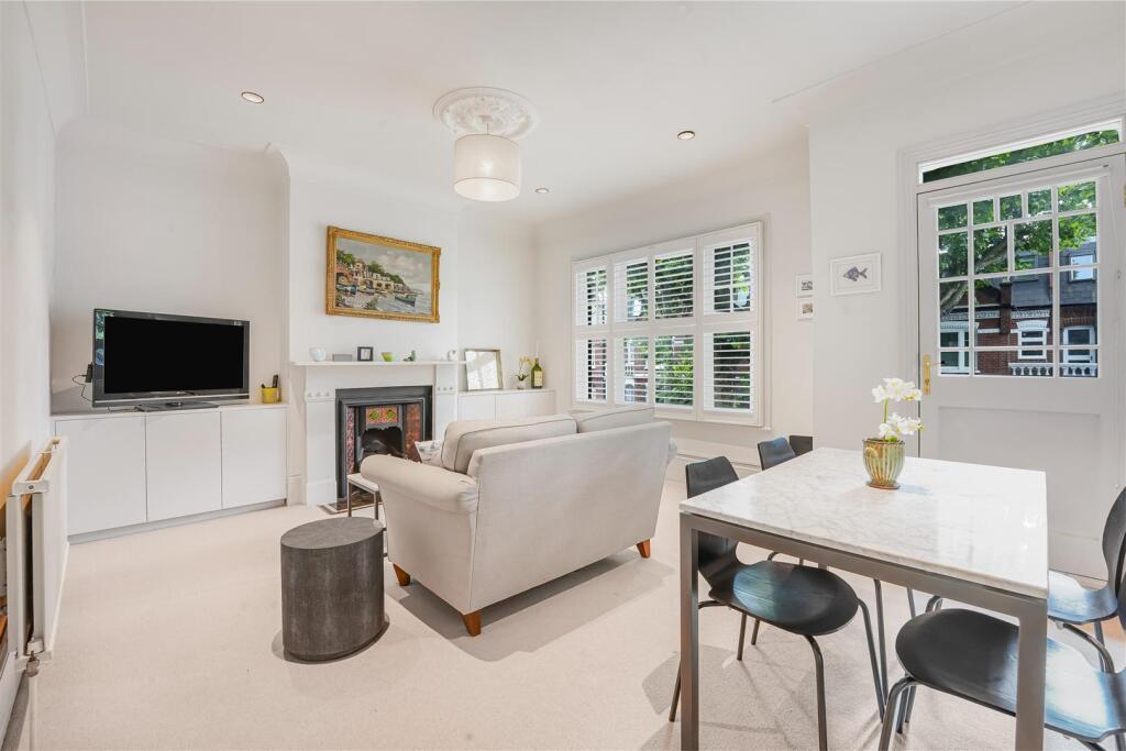 Apartment in London - View 2