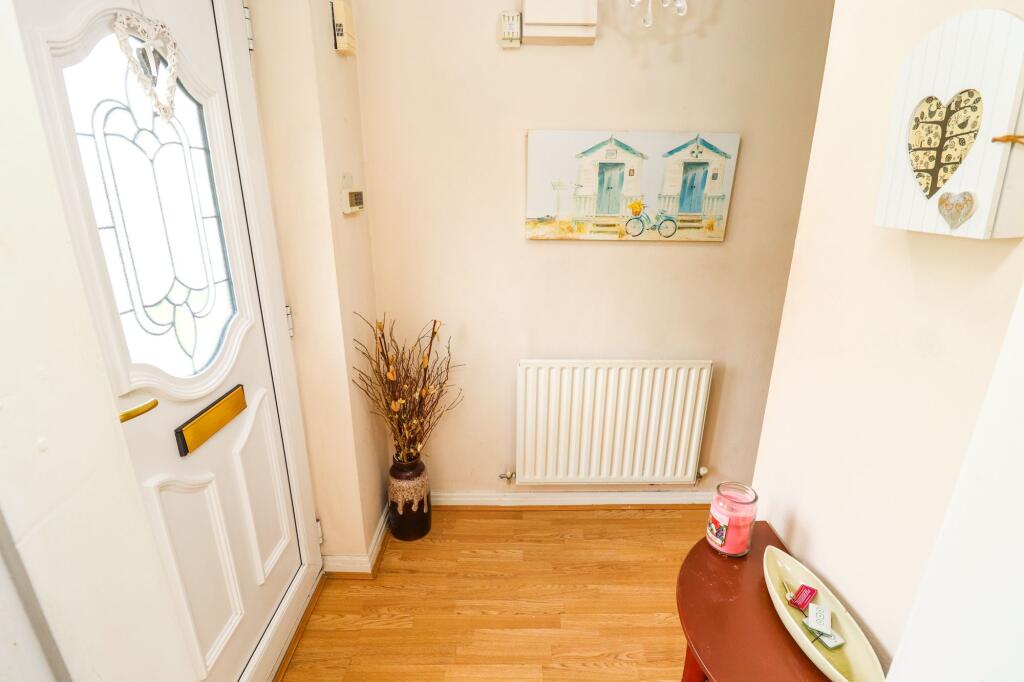 Kirkham Close, Warrington photo 2