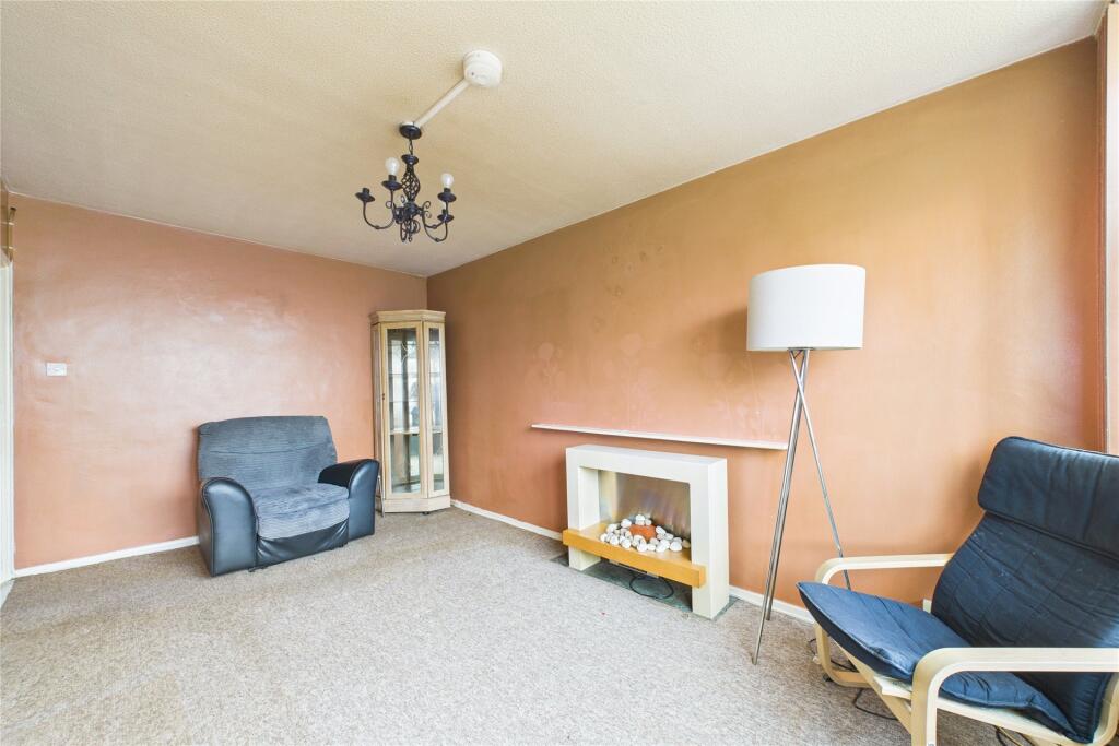 Jocks Lane, Bracknell, Berkshire, RG42 photo 2