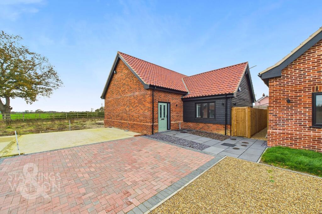 Mitchells Yard, Mill Road, Winfarthing, Diss photo 2