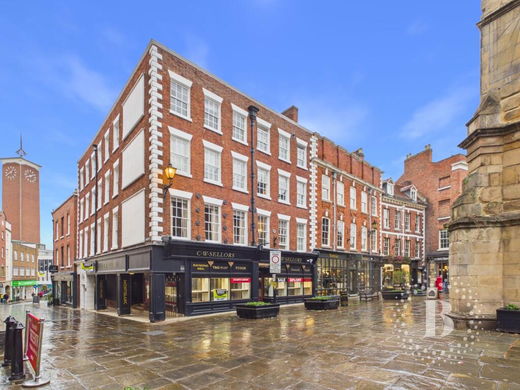 1-bed flat on Market Street, Shrewsbury, SY1, £200,000