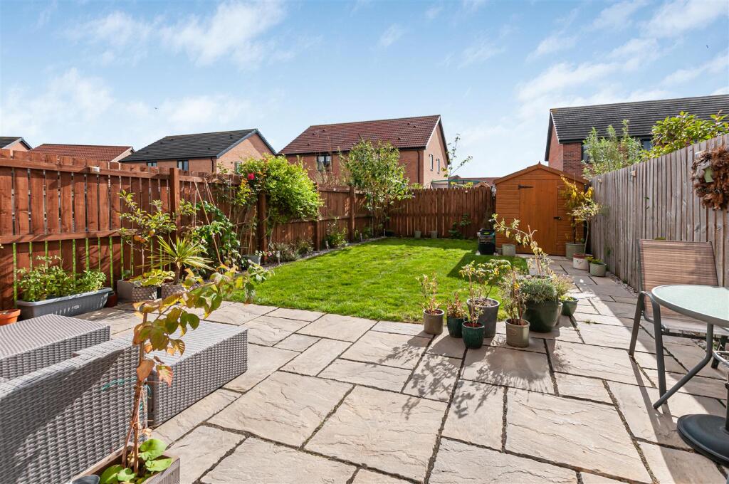 House in Howden, East Riding of Yorkshire - View 5