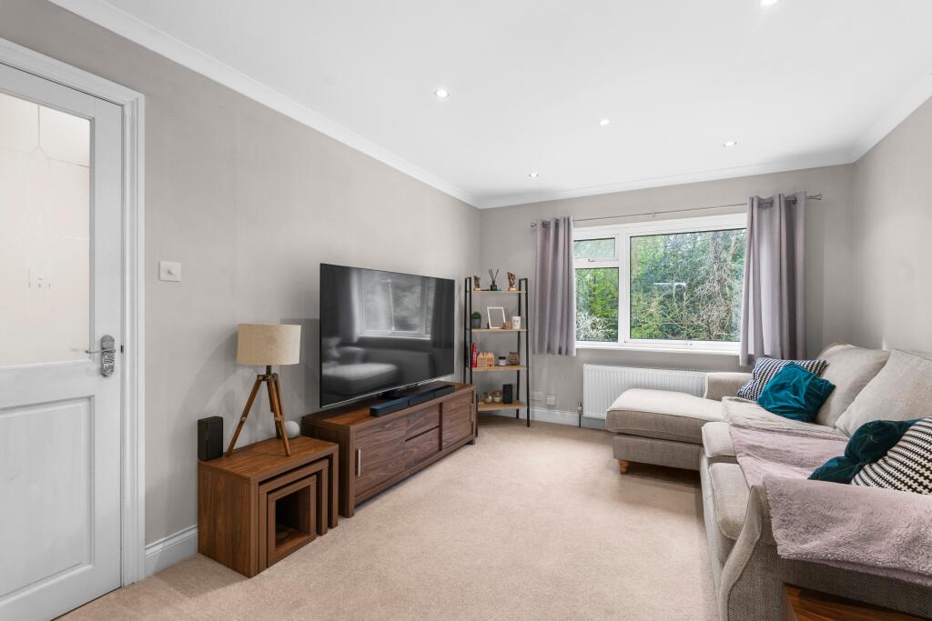 Additional image 12 of School Lane, Essendon, AL9