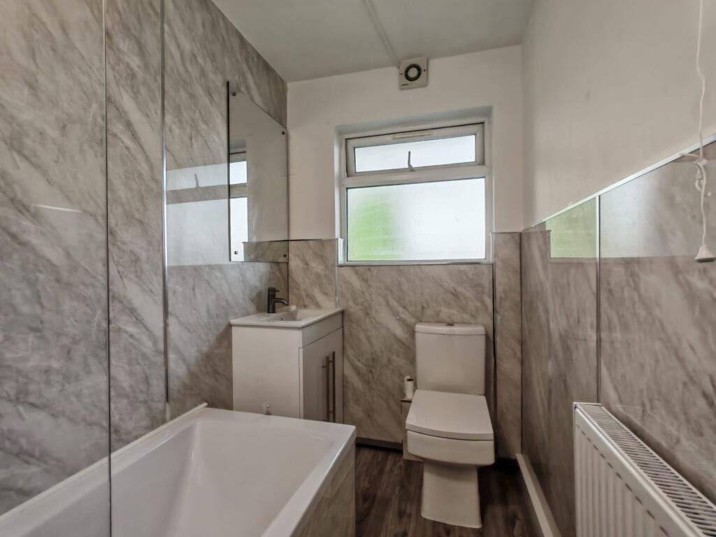 Apartment in Croydon - View 4