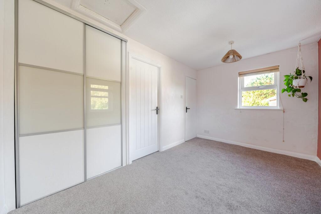 House in Portsmouth - View 3