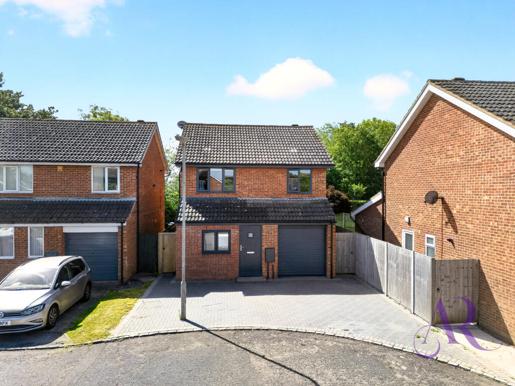 Main image of property: Gladstone Close, Newport Pagnell