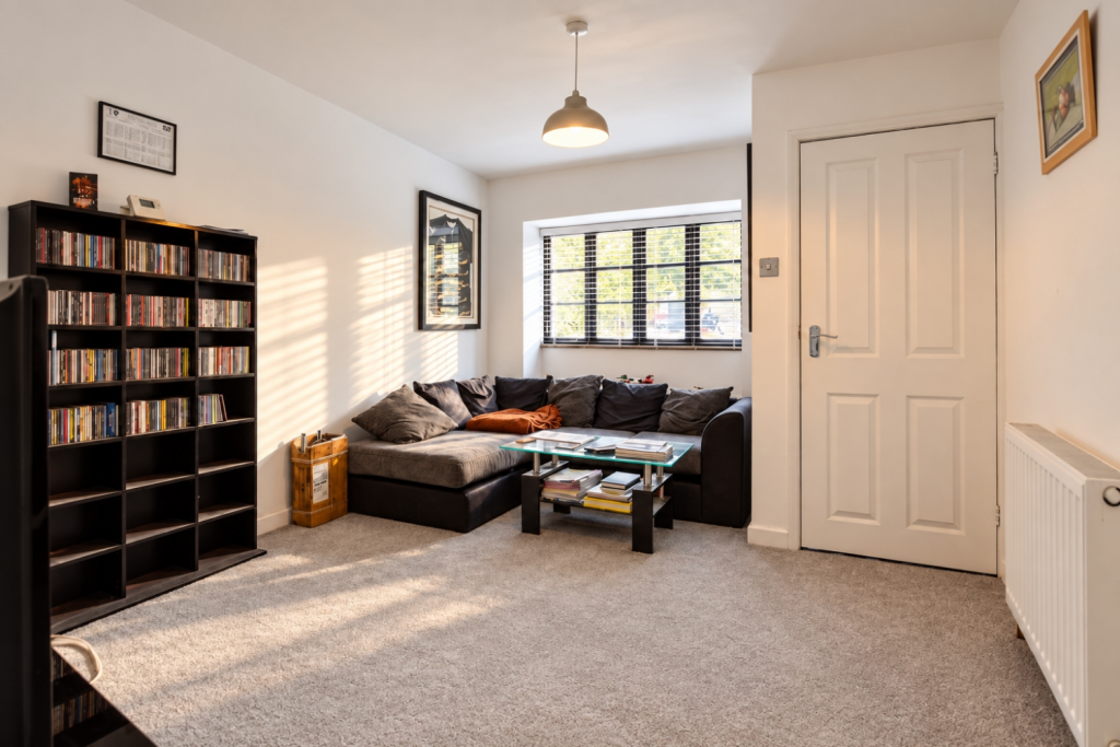 NN8, Broad Green, Wellingborough - View 5
