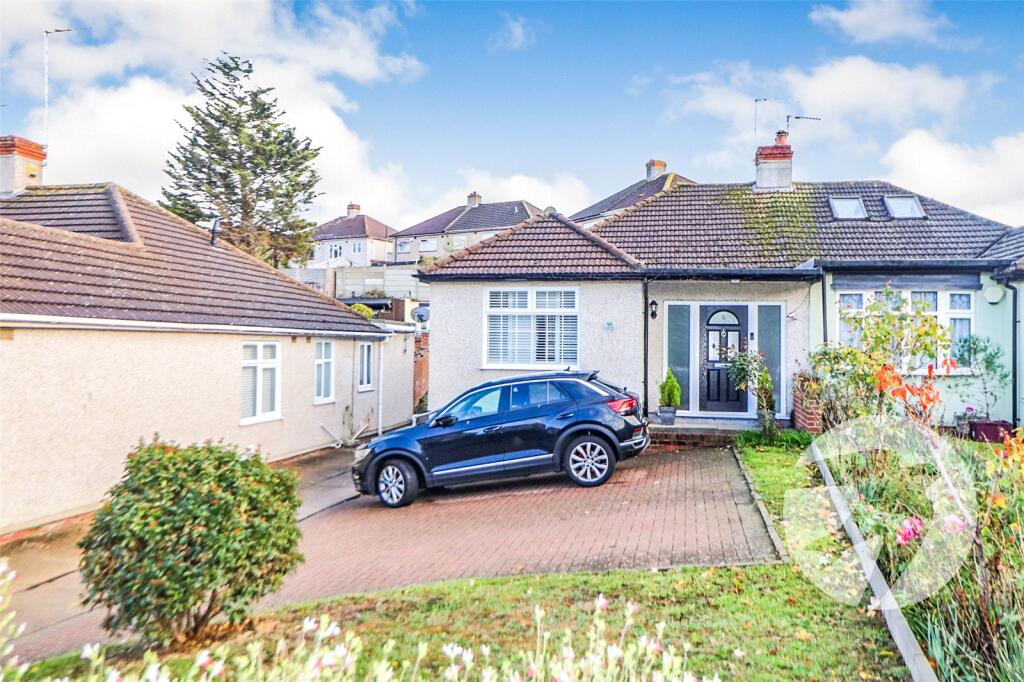 2-bed bungalow on Carlton Road, Erith, DA8, £450,000