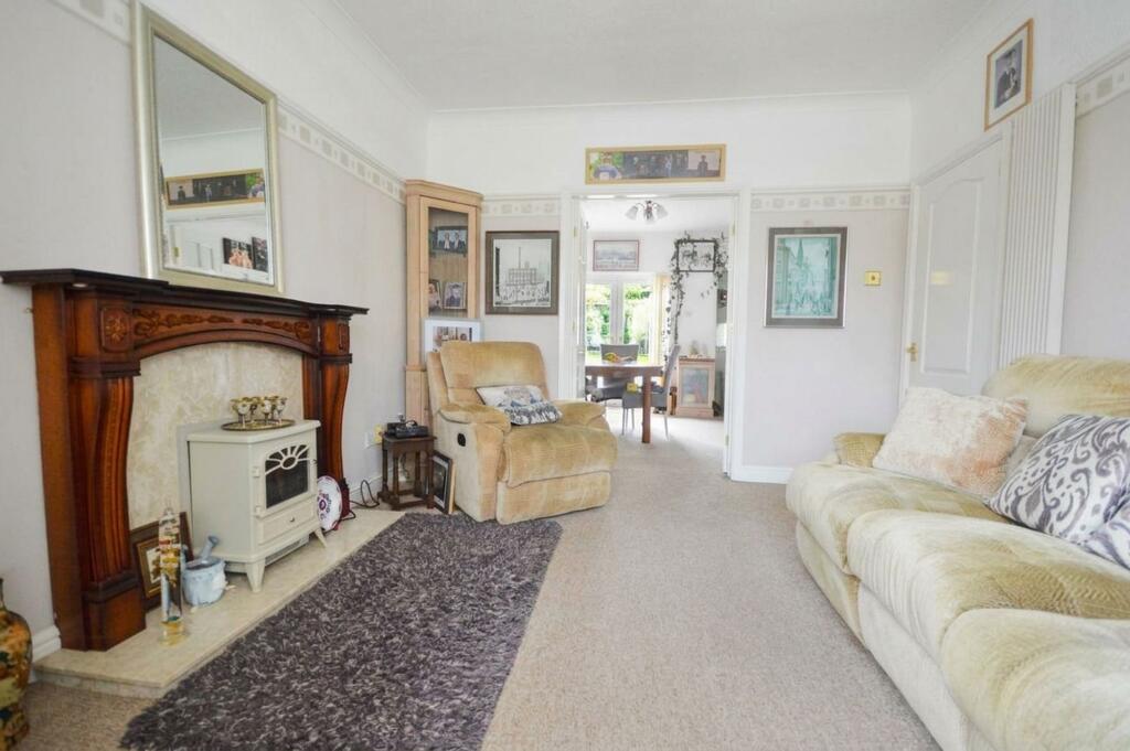 House in Rotherham, South Yorkshire - View 4