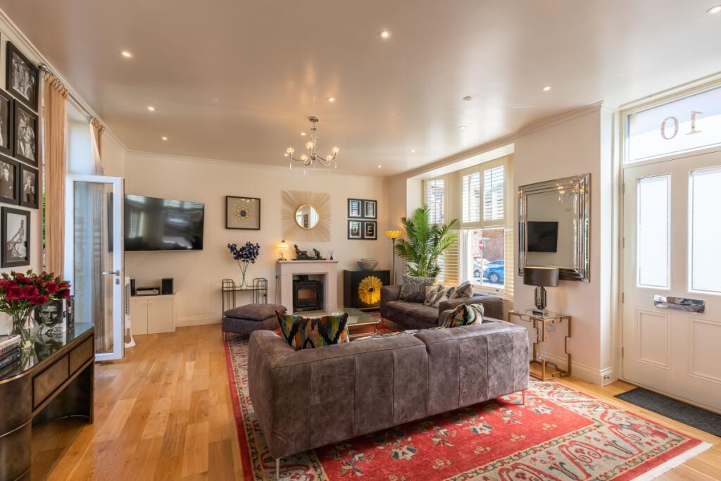 Apartment in Canterbury - More