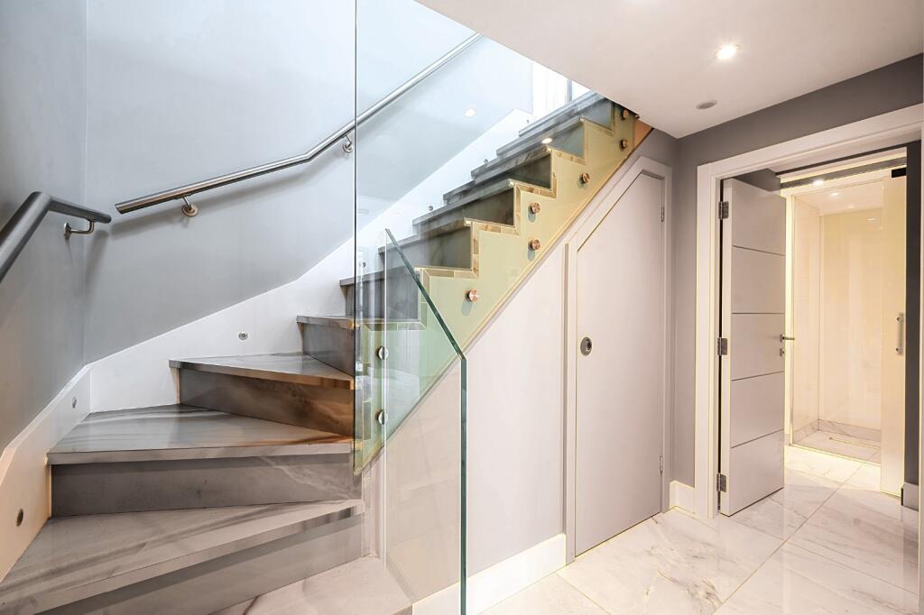 House in London - More