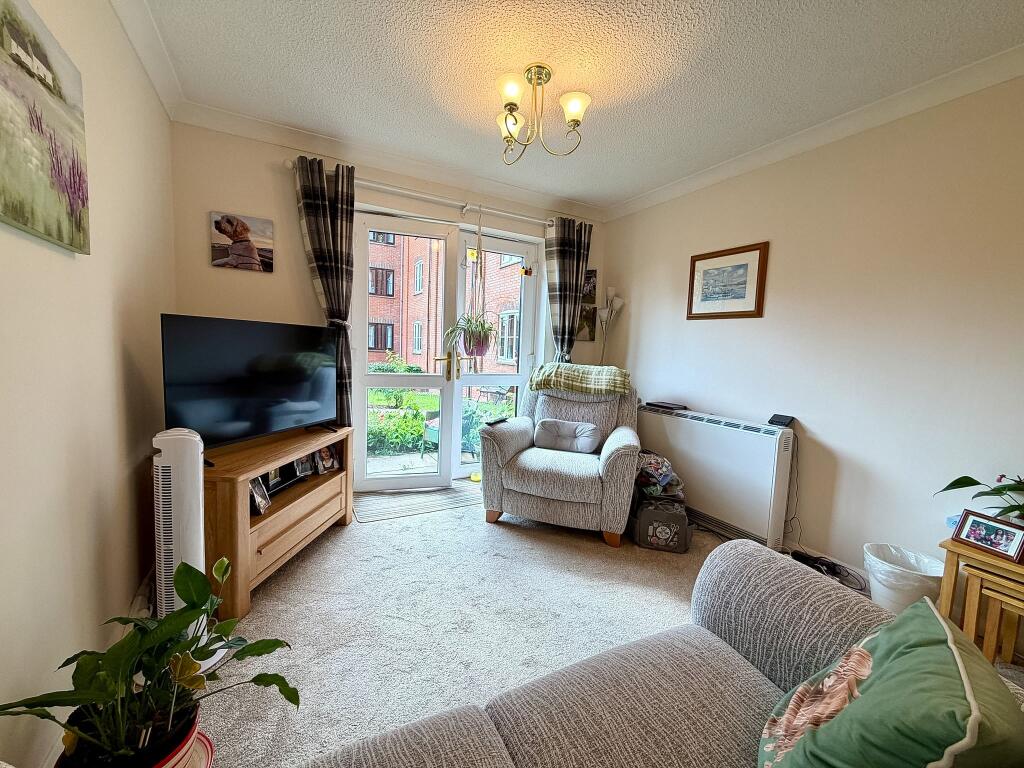 Apartment in East Suffolk, Woodbridge - View 5