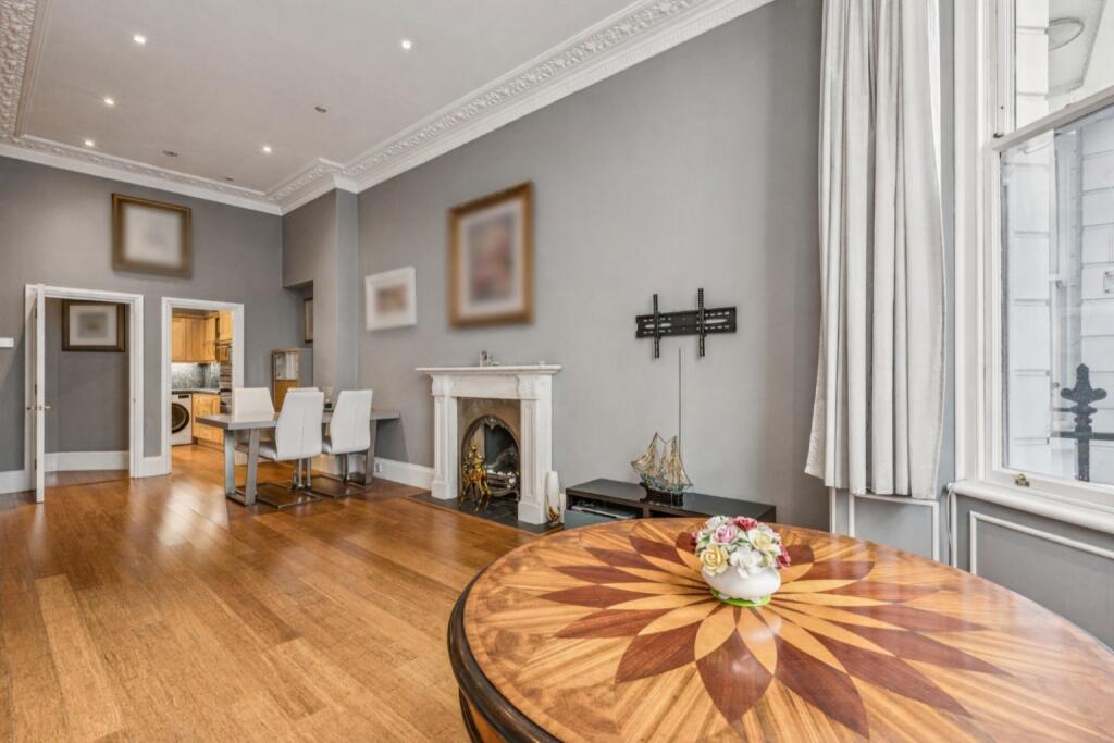 Queensberry Place, South Kensington, SW7 - View 5
